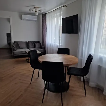 Apartment Old House *