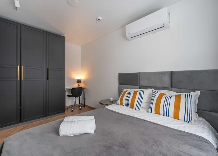 Old House 6 Διαμέρισμα *